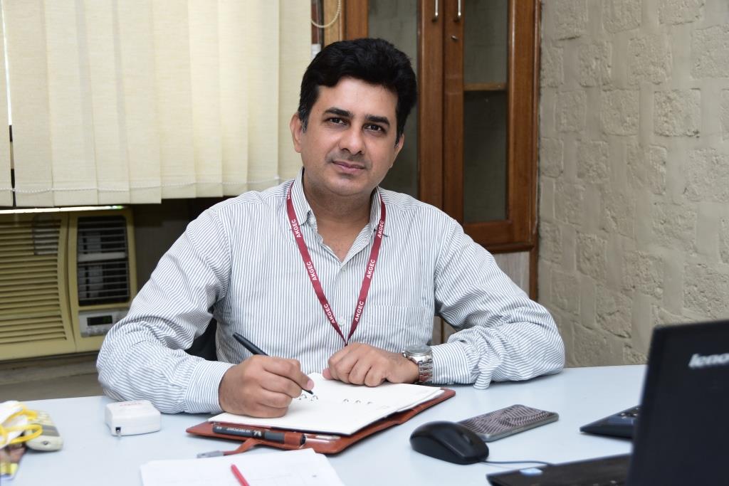 Hemant Garg - Indian Institute of Technology, Delhi - Delhi, India